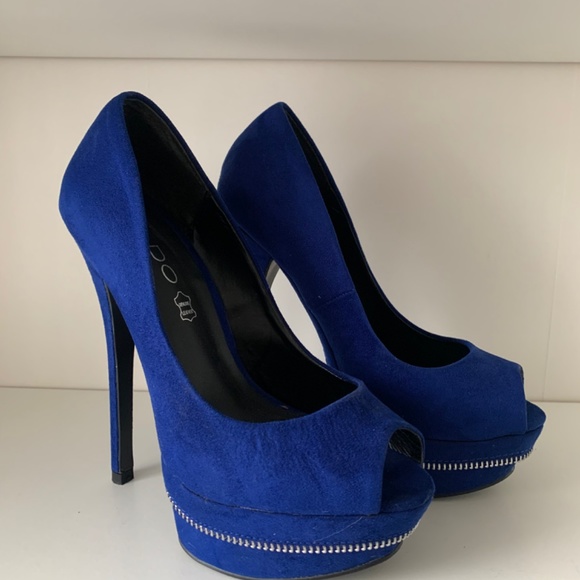 Blue suede Pumps with zipper detailing - Picture 4 of 4